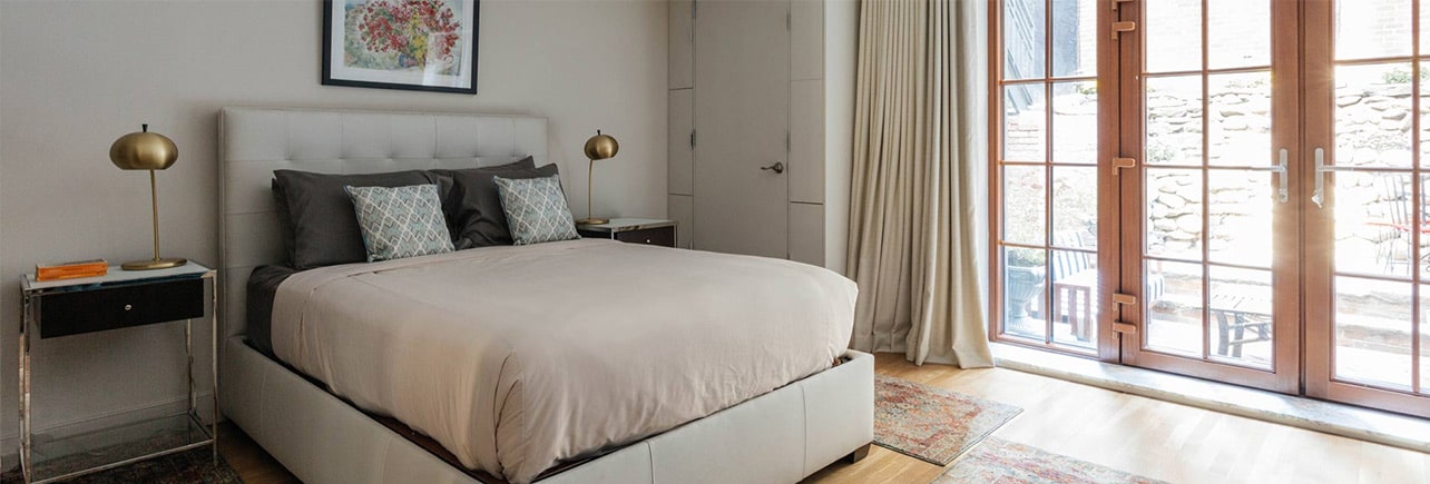 Master Bedroom at Tesoro Apartment in Manhattan By Sudha